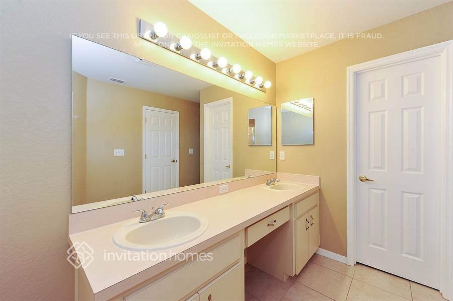 Building Photo - 6789 Cabernet Crossing