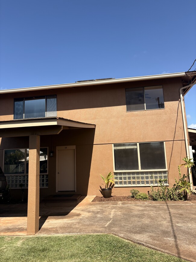 Building Photo - 12 Kaimao St