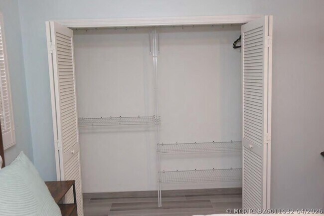 Building Photo - 3091 N Course Dr