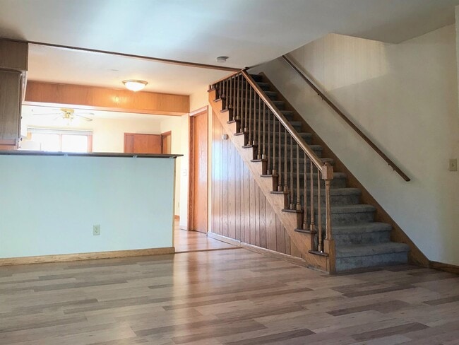 Building Photo - 614 Femrite Dr