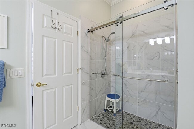 Building Photo - 11041 Iron Horse Way