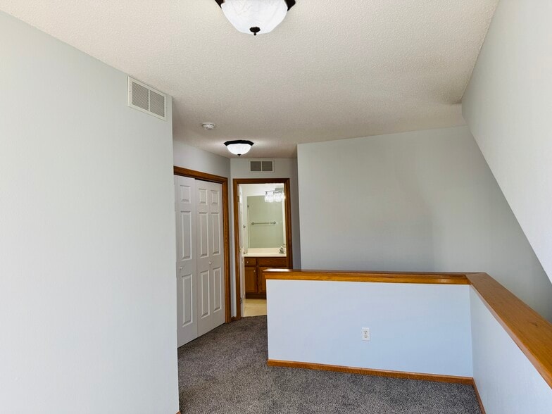 Building Photo - 7425 Wistful Vista Dr