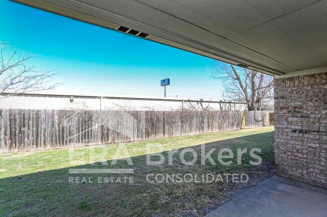 Building Photo - 5705 A Allstar Ct