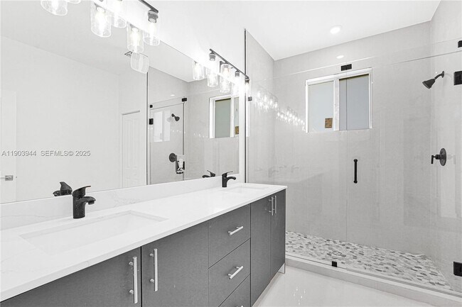 Building Photo - 22425 SW 125th Ave