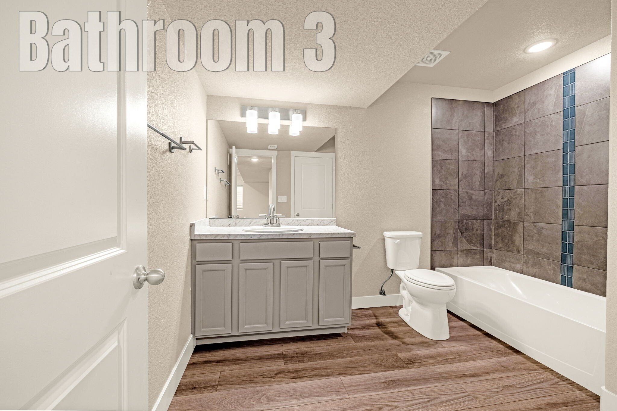 Building Photo - 5168 Roundhouse Dr