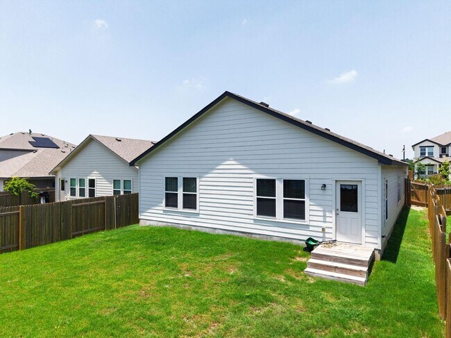 Building Photo - 316 Windstar Rd