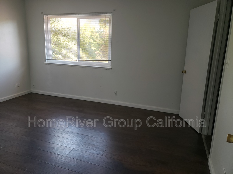 Building Photo - 100 Nedra Ct