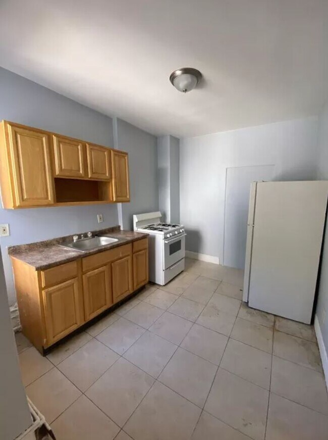 Primary Photo - 45 W 54th St