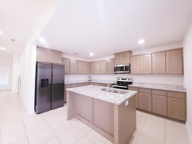 Building Photo - 2206 Durazno Ct