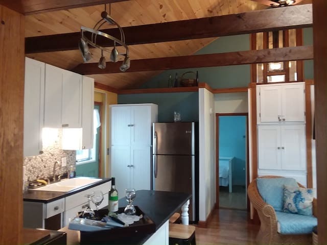 Building Photo - 43 Riverside St