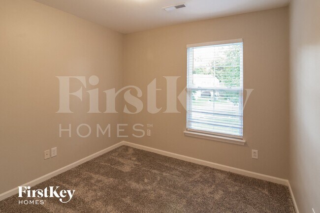 Building Photo - 8954 Planters Row Ln