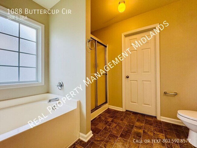 Building Photo - 1088 Butter Cup Cir