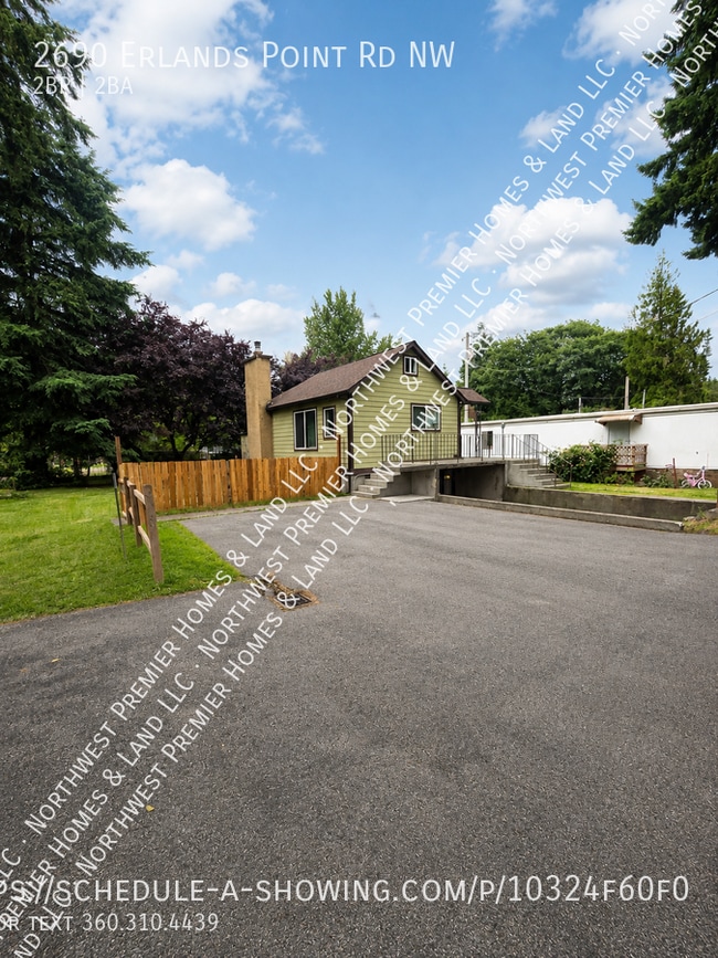 Building Photo - 2690 Erlands Point Rd NW