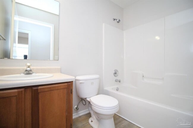 Building Photo - 509 Wood Crest Way
