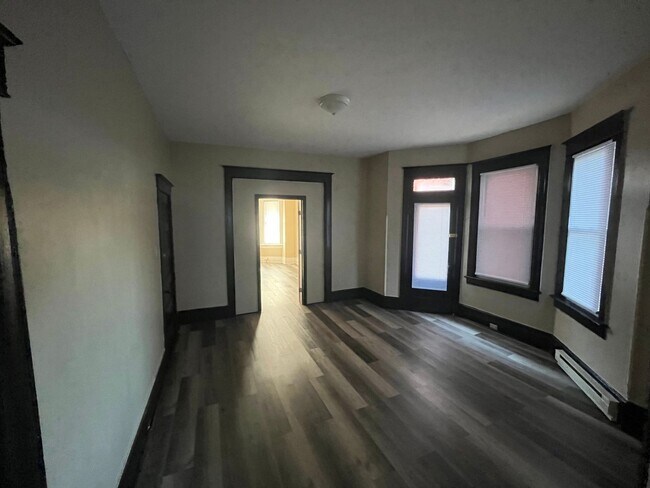 Building Photo - 409 S Potomac St