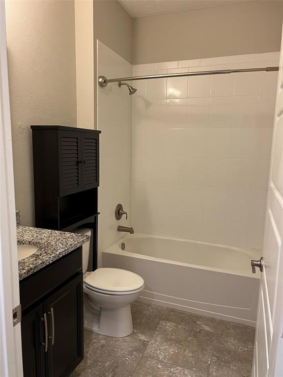 Building Photo - 2924 Lobelia Dr