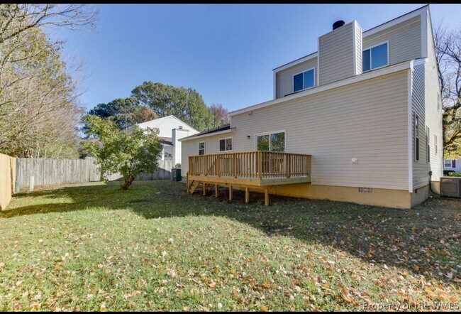 Building Photo - 4 Steeplechase Loop