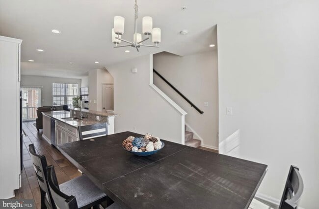 Building Photo - 9611 Weshire Dr