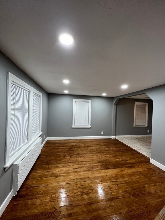 Building Photo - 74 Reed St