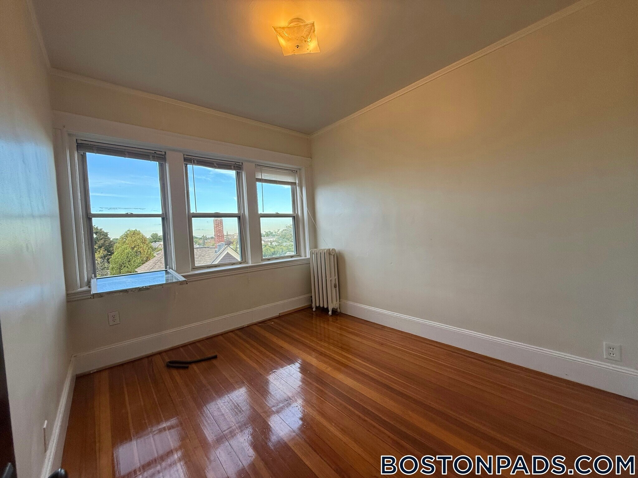 Building Photo - 163 Summer St