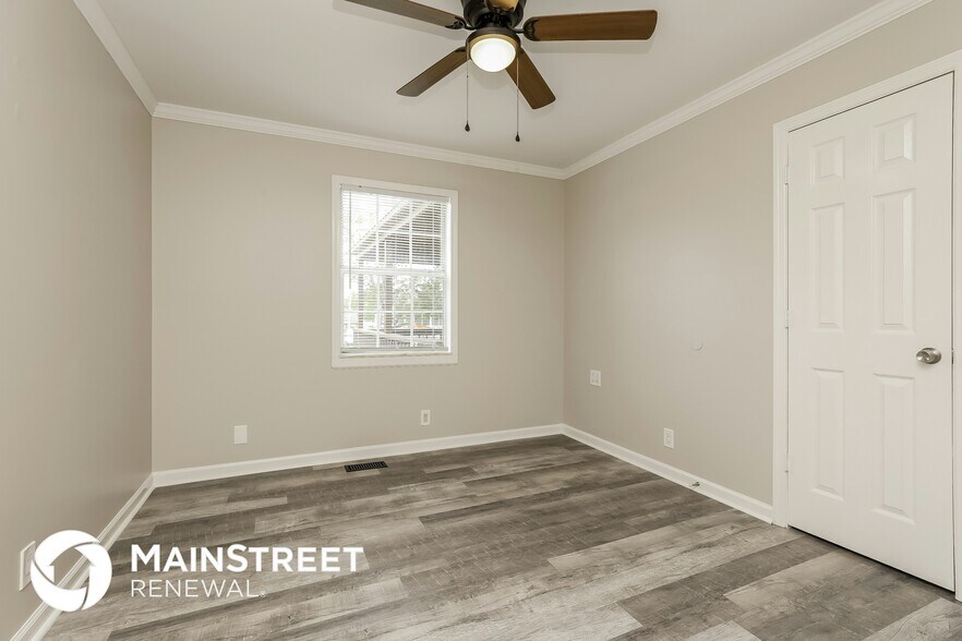 Building Photo - 3113 Stoneybrook Cir