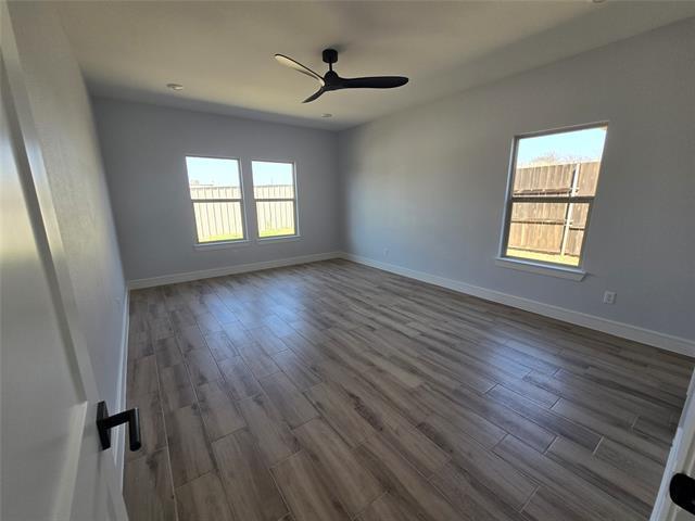 Building Photo - 2505 Oakwood Terrace