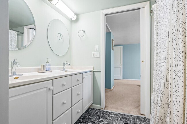 Building Photo - 2637 17th St