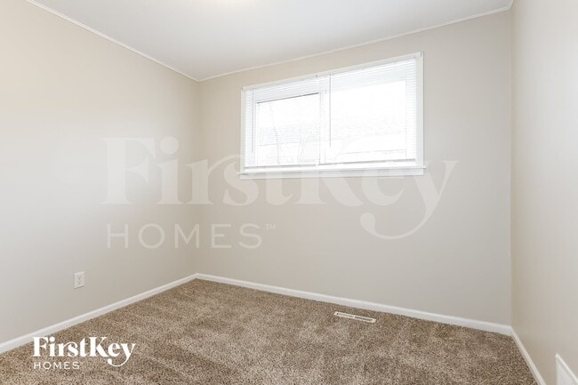 Building Photo - 4600 W 79th Pl