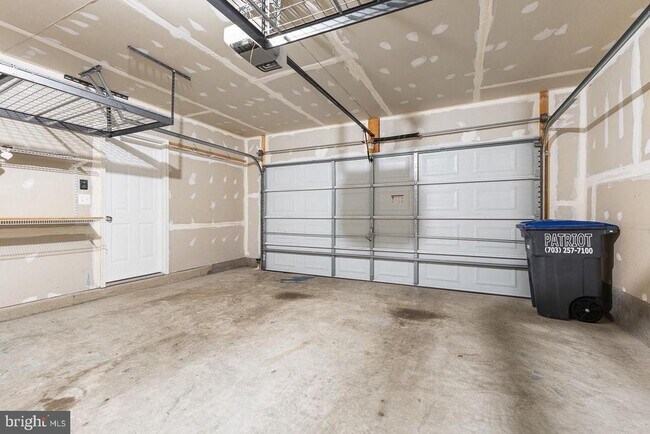 Building Photo - 41678 Wellstone Terrace