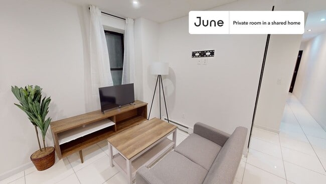 Building Photo - Room in Shared 6 bed/3 bath home