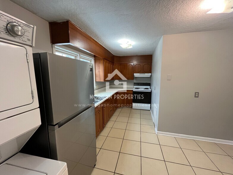 Building Photo - 192 Ringwood Way