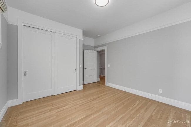 Building Photo - 275 Dolores St