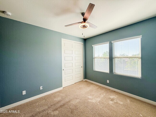 Building Photo - 4711 E Daley Ln