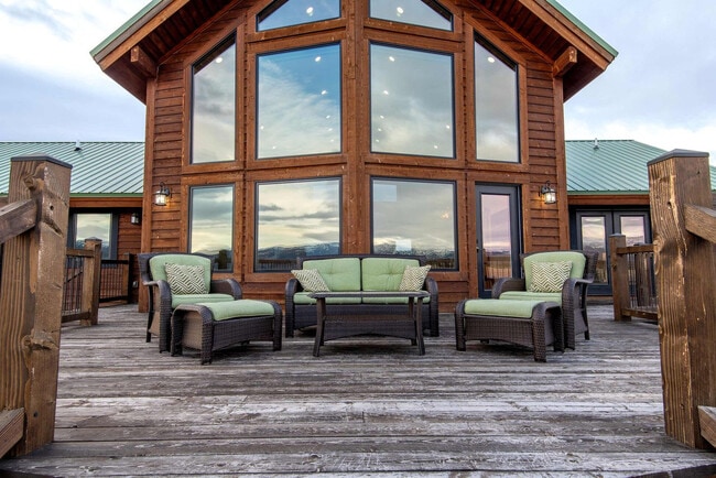 Building Photo - 4535 Roxanne St