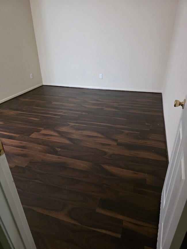 Building Photo - 1023 Orie Ct