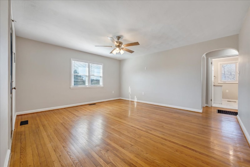 Building Photo - 3024 E Ruritan Rd