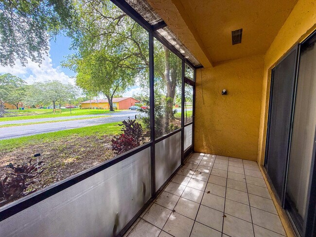 Building Photo - 4567 NW 90th Ave