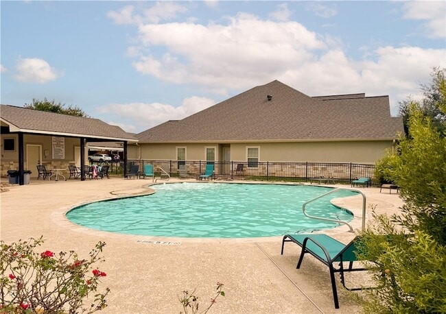 Building Photo - 3800 Black Hawk Ln