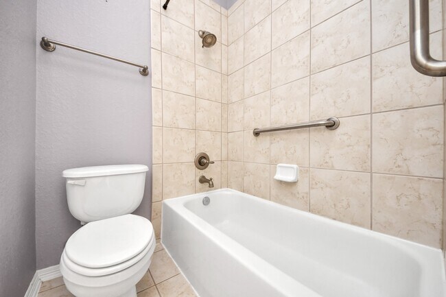 Building Photo - 3727 Lakeridge Canyon Dr