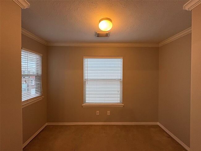 Building Photo - 2614 Enclave At Shady Acres Ct