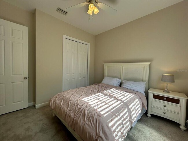 Building Photo - 5583 46th Ct W