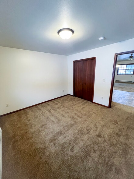 Building Photo - 26189 W 3rd Ave