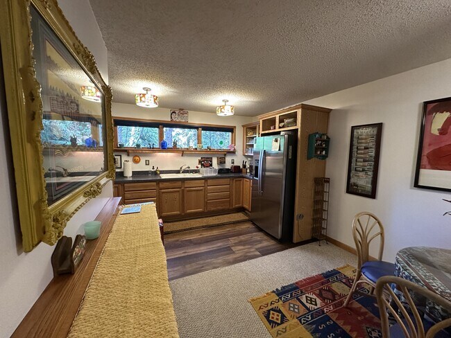 Building Photo - 48 Holly Hill Dr