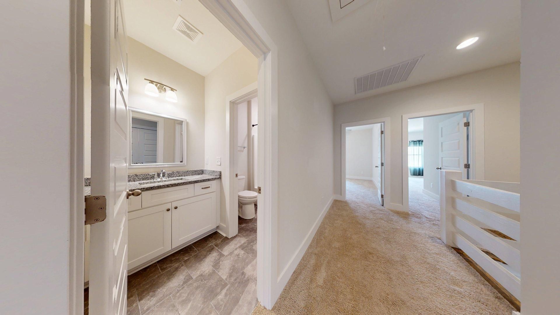 Building Photo - Owens Crossing Townhome