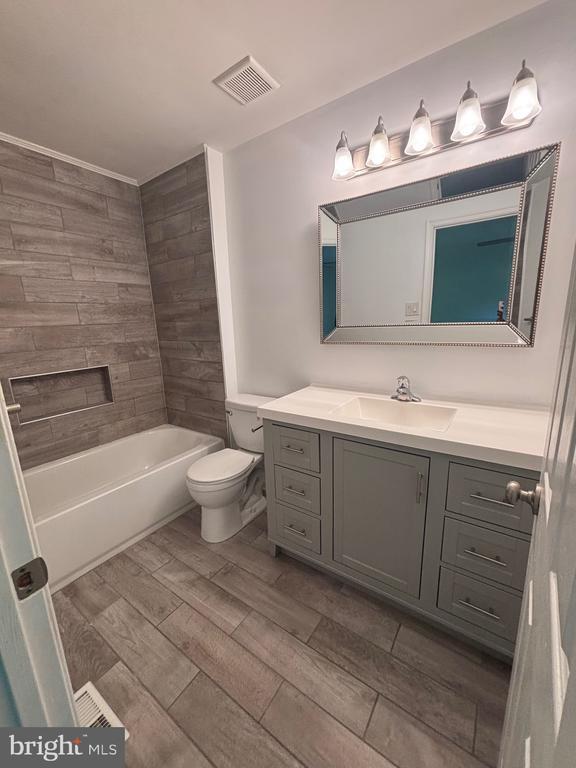 Building Photo - 863 English Chestnut Dr