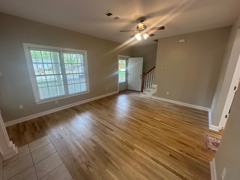 Building Photo - Room in Single Family Home on Godfrey Dr NW