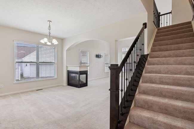 Building Photo - 7885 Waggoner Trace Dr