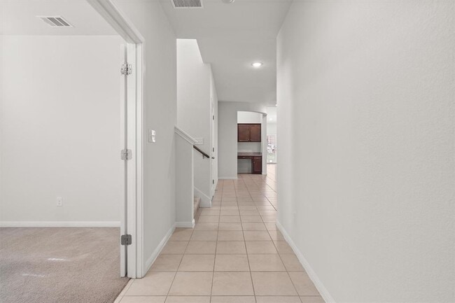 Building Photo - 2124 Hat Bender Lp