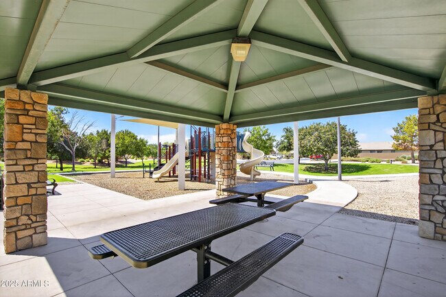 Building Photo - 3405 S 183rd Dr