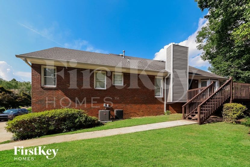 Building Photo - 5263 Highland Trace Cir